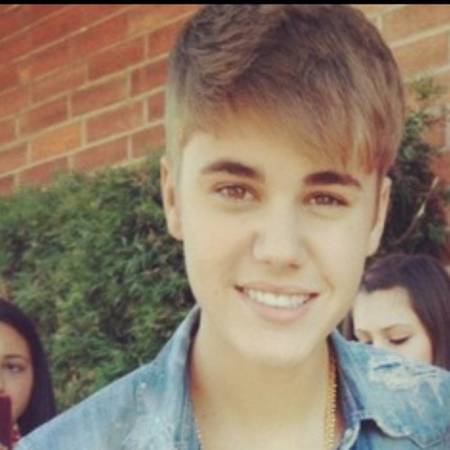 Since: 20/08/2011 Dona: @LauraKidrauhl_ | Justin me seguiu dia 30-02-2017 | Cause everything's gonna be alright