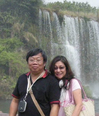 simplygo4gold's profile picture. 