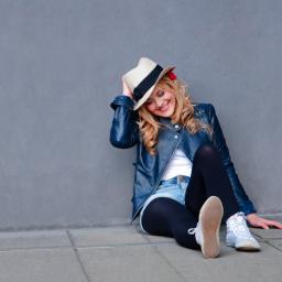 IselinSolheim's profile picture. Iselin Solheim has arrived on the Norwegian music scene with the release of her debut single, ”What’s
Happening”