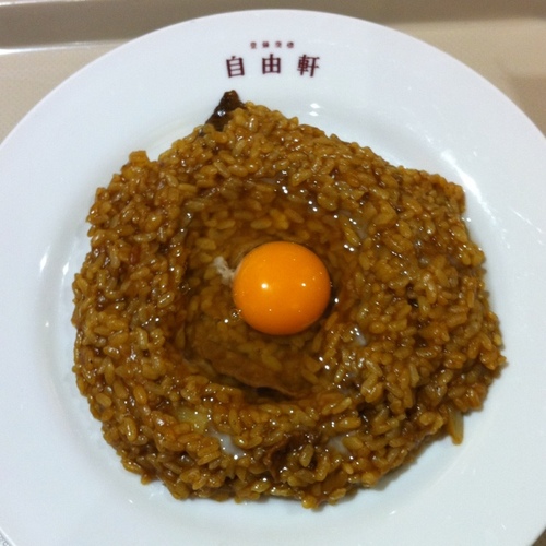 I'm Japanese. I have been studying English,so tweet in English for practice. I like baseball, golf, jogging and camping.