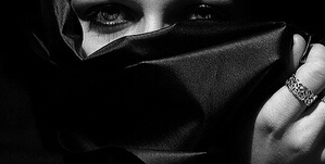 Owner/Beauty consultant-
@ishqbeauty Owner/Fashion designer - @SHEEZAAYUB1437 AH