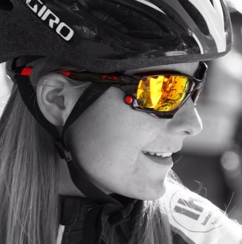 ● Stats: 160cm, 59kg, 23jr♀● studie: Fysiotherapie ● sport: schaatsen ● what's on my mind: (✿ฺ◕ั.◕ั✿ฺ) flowerpower
