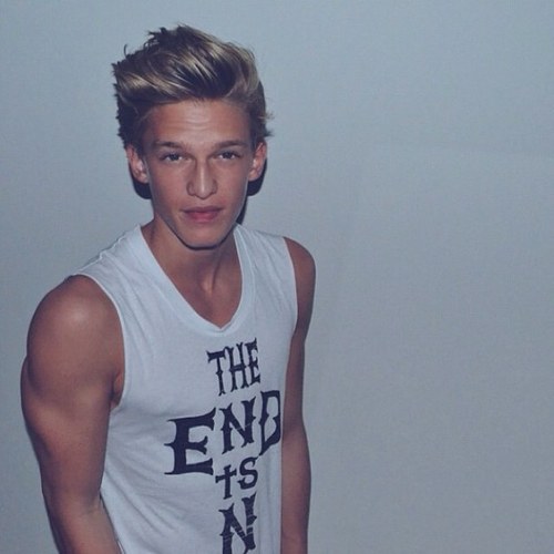 You should follow me i am suporting a 15 year old boy from Australia!!!! Kian followed 10/13/12