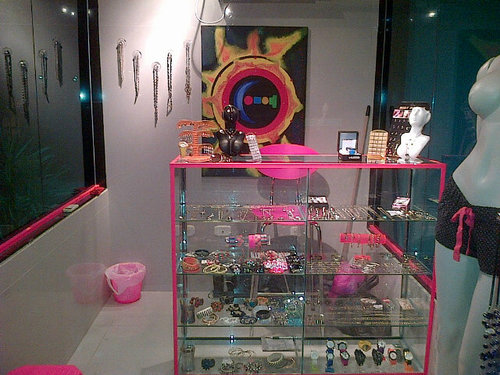Disfruta de los lindos accesorios en acero y fantasia en Accesorios JL