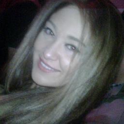 Guncealtindag's profile picture. Sileceklerin müzikle olan uyumuna mutlu olan bi' kız.