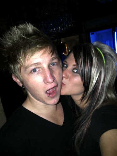 XVniekerk's profile picture. If I could die doing something I love I'd die playing drums !!!