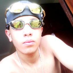 NÓS TAMBÉM SOMOS #BLINDADOS NO SANGUE DE #JESUS_CRISTO ♪♫ _\$/_