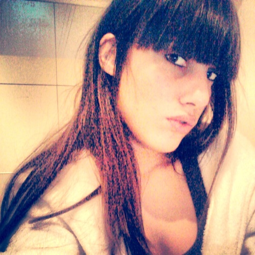 elesandrina87's profile picture. 