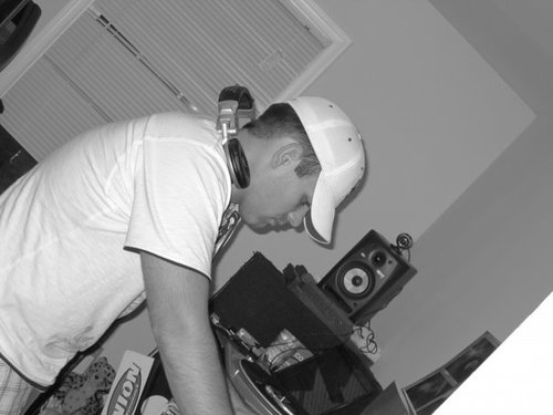 the_detrend's profile picture. Check out http://t.co/O31d9fb5FV for all the latest mixes.