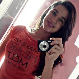 '' Que o vento leve meus sonhos até Deus e que tudo se realize ''  @Simone_SeS
