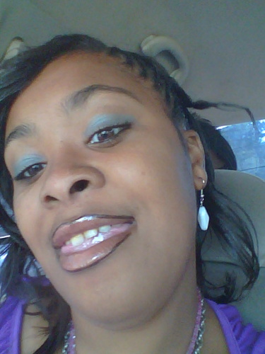 Kind, lovein, and like to have fun  and have three kids. A lookin for that special person.