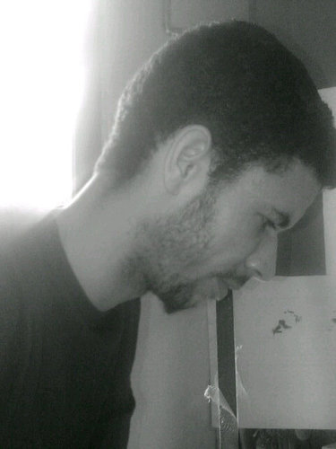 ElCoreldraw's profile picture. Seguro en un mundo que me hace dudar, paciente,amigo, hermano, hijo, padre, sin ser detallista eterno amante de los detalles y las cosas sin valor.