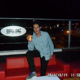 Bucame  En  El Facebook : http://t.co/zEKz9c0N