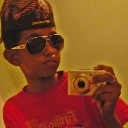 '-' Mãee, Faiz Cafée Chegou Visitaaa :D ' Madee in Mamãe ((: