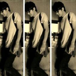 usEvsiimAles's profile picture. It's Only Rock 'n Roll