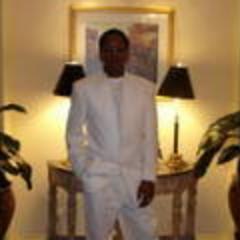 Kenneth Cheek originally joined Harlem Homes as our Office Administrator, we welcomed his many abilities for organization, photography, and his eye for detail.
