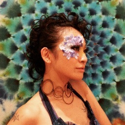 I'm SuiRuna. call me, Runa. I'm the FlamePerformanceArtist. 炎舞師・酔月-SuiRuna。