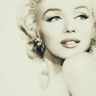 𝑢𝑛𝑖𝑞𝑢𝑒 𝑙𝑎𝑑𝑦 ♡♔