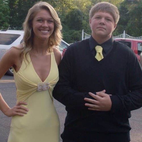 caseyhewitt3's profile picture. #RIPKURT always loved never forgotten wrester at park junior!  Blood makes you relative loyalty makes you family #rip #kenny