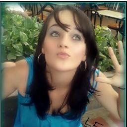 Estudiante de Educación. Muy sincera y Encaminada a lograr mis METAS :)