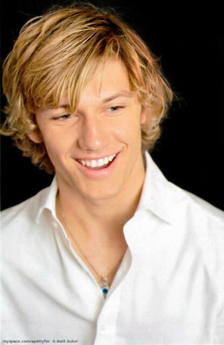 Warlock , trying to continue the cromwell line been dating my girlfriend lia for two years {RP//#MS}