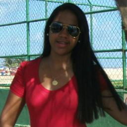 Dê a qem vc ama: asa pra voar, raízes para voltar e motivo p ficar :X
Eu sou ..(Emilly Caroline)... Twittando 4ever! :X