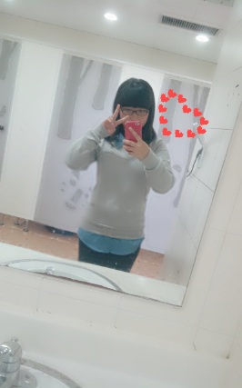 아주아주되게되게 마술을 인생처럼 다루고있구요 언제든지 보여달라고하면 보여줄수있구있어요 (가능하다면 ㅎㅎ;)암튼 팔로우 마니해주세욤~♥