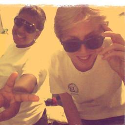 @uma_convencida aqi ,,
Ta ligado que esse Guri é um chato né mais ae eu gosto muito dele ,, Te Amo Primo ♥