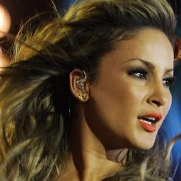 Aqui você fica ligado 24 horas em tudo o que rola com a canttora @ClaudiaLeitte . Faça parte dessa família você também ! Bem Vindo !!!
