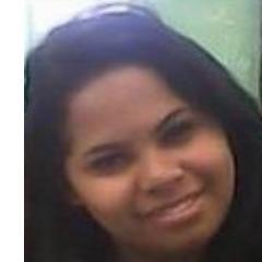 sou aquela garota que você detesta ,mais inevitavelmente, sou aquela que você não vivem sem!