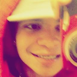 Alguns Vão te Odiar, Fingem Que te Amam Agora.
Então, Pelas Costas, Eles Tentam te Eliminar.
Mas Quem JAH Abençoa, Ninguem Amaldiçoa !