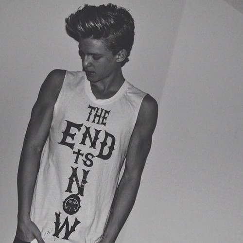 Hey I'm Emily. i love 5 boys ZAYN MALIK,LIAM PAYNE, HARRY STYLES, LOUIS TOMLINSON & NIALL HORAN♥~Cody Simpson♥