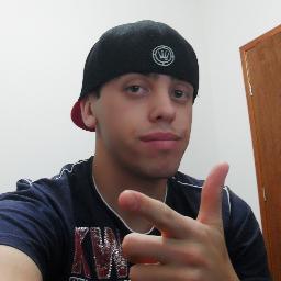 Pequenas mentes tem sonhos e desejos...Grandes mentes tem objetivos.Sonhos são para sonhar, objetivos para alcançar.