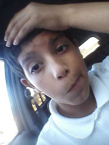 roroboss559's profile picture. follow mi because i want to bee a star an im single