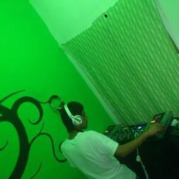 treemagic1's profile picture. 