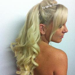 Revhairloution's profile picture. Hand made hair extensions, grade A Remy deluxe and Remy couture, beautifully natural and reasonably priced... welcome to the Revhairloution.