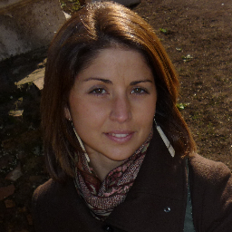Traductora de inglés-español y francés-español
Profesora de Traducción de la Universidad Pablo de Olavide de Sevilla
Intérprete Jurado de inglés