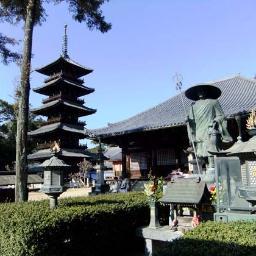 宮本武蔵、坂本龍馬この２人を足して２で割ったような人物が日本を救うでしょう。