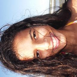 Amo o Luan Santana e One Directon , Deus e minha Familha . Meu hobby é jogar vôlei e mecher na net, Minha musica é Te Vivo