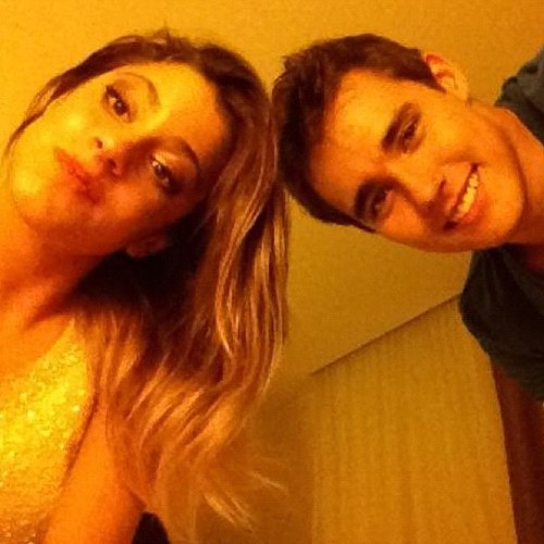 withyoumariag's profile picture. :) apoyando a mi idolos