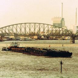 Kijk hier voor het laatste binnen/scheepvaart nieuws en heel veel foto's van de binnenvaart