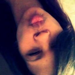 19 anos , face , festa , beijo na boca , sorrisos , abraços , positividade , coca-cola, chocolate , música alta , sol ,http://t.co/0DDmknl3   ♥