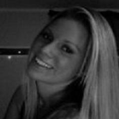 Nichellefujuj98's profile picture. 