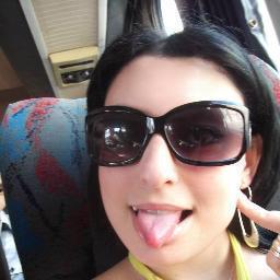 Sou fera, sou bicho, sou anjo e sou mulher. Minha mãe e minha filha, Minha irmã, minha menina. Mas sou minha, só minha e não de quem quiser.