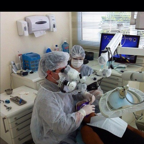 Especialista en Endodoncia.S.A.E
Dic.Postgrado de Endodoncia.SOLP/UCALP.Acreditacion Universitaria.
Microscopia en Endodoncia.
Microcirugia en Endodoncia.