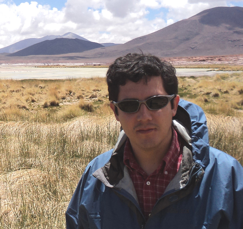 Geólogo Consultor Casado con geóloga, padre de 3 hij@s