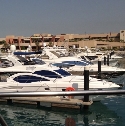 buhadrous's profile picture. انسان بسيط يعيش بزمن التعقيد