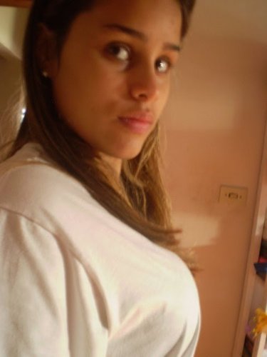 Amo que me ama,foda-se quem me odeia não preciso de você pra viver feliz