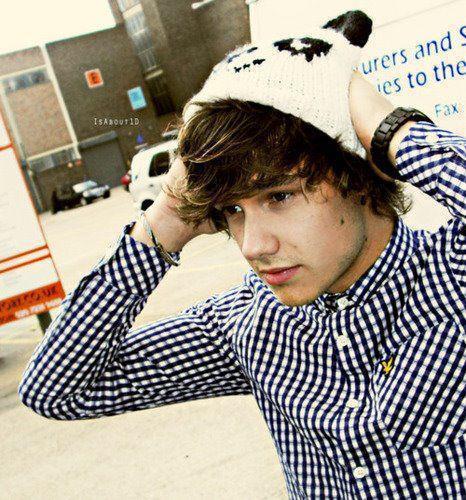 please follow me Liam 3