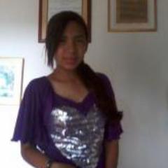 Pz Soy Ana Saray :) Me Encanta La Musica.. Reiir. Soy un Poco loca Atravezada Etc!